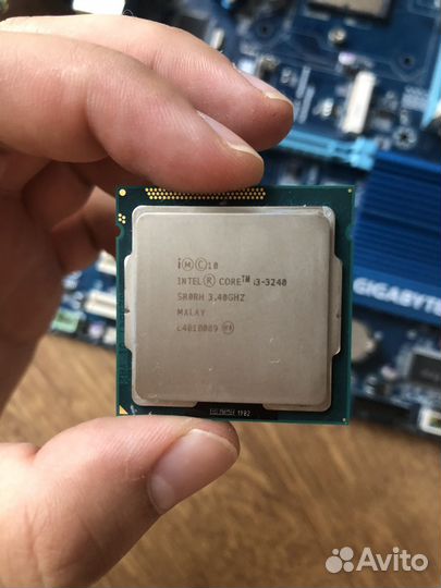 Материнская плата с процессором