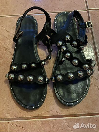 Сандалии кожаные