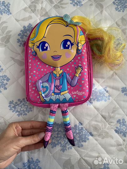 Пенал Smiggle с куколкой каркасный красочный