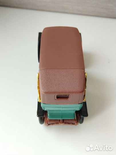 Модель Ландоле 1910 с коробкой