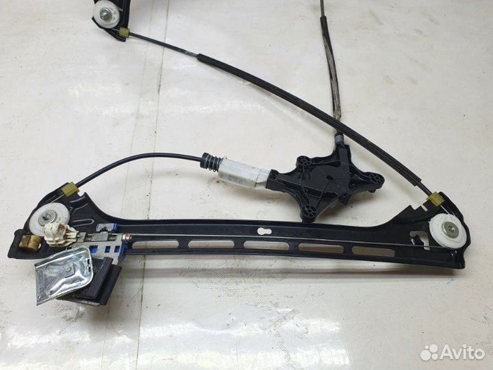 Стеклоподъемник передний правый Mercedes-Benz E