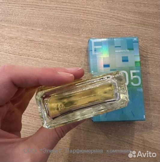 Молекула Escentric 05