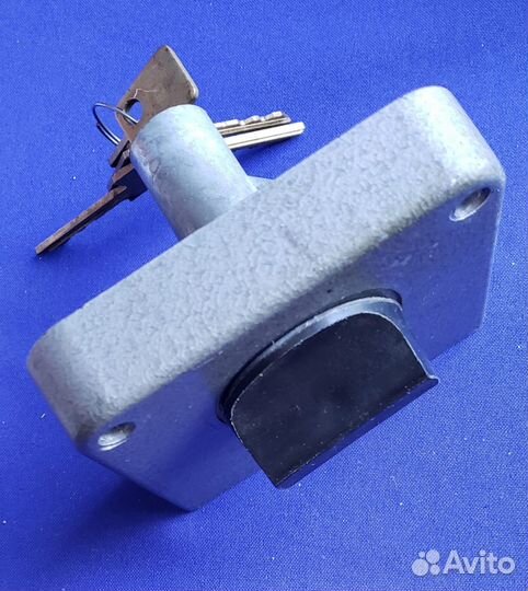 Замки врезные. Запорная арматура. Насадка для обра