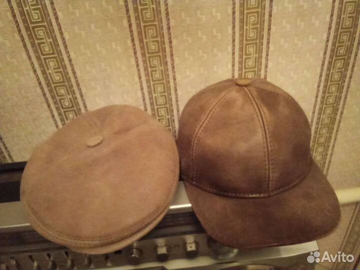 Зимние мужская кепка и бейсболка