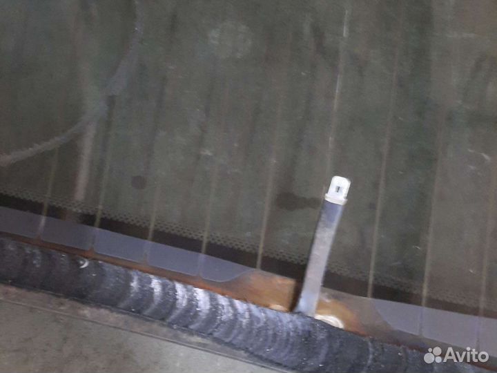 Стекло заднее с подогревом Рено Симбол 1 рестайлин