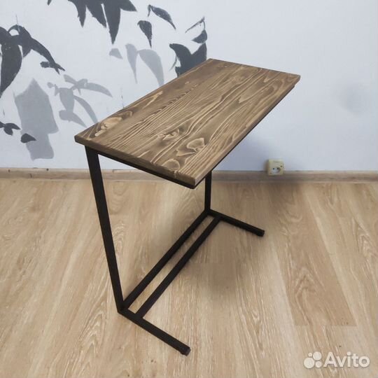 Прикроватный столик для ноутбука