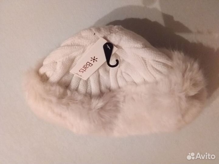 Шапка на девушку или подростка или ребёнка