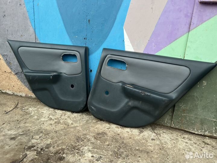 Дверные карты комплект Nissan Primera P11