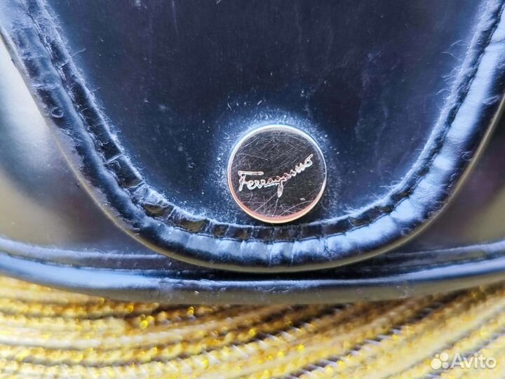 Солнцезащитные очки женские Salvatore Ferragamo