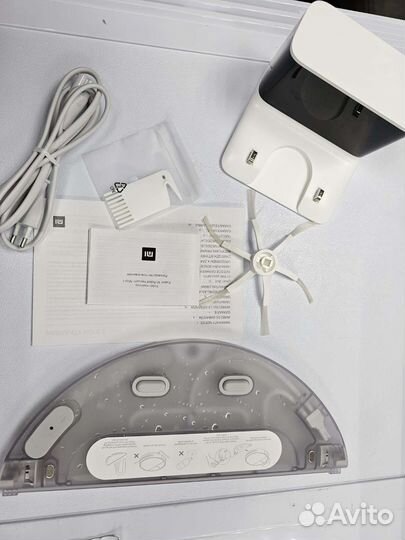 Робот-пылесос Xiaomi Mi Robot Vacuum-Mop как новые