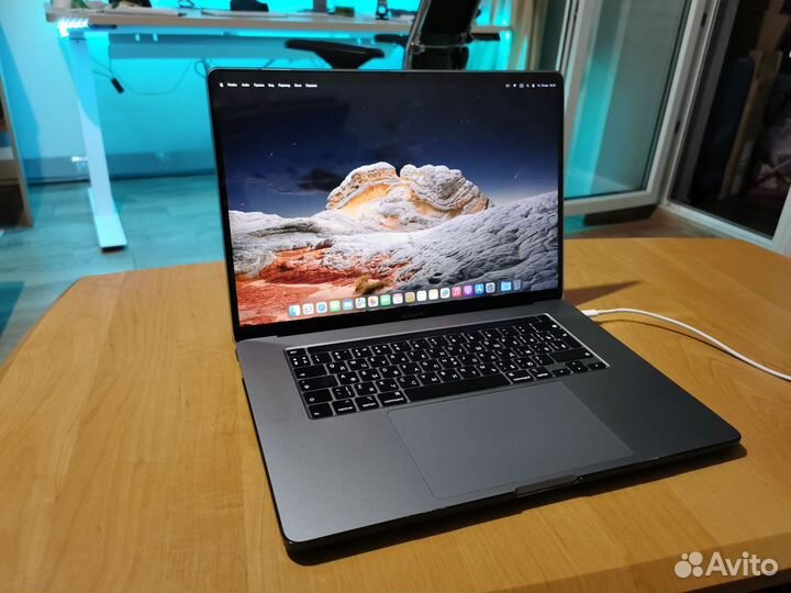 Apple MacBook Pro 16 2019 i7 32гб