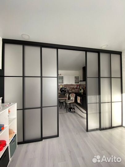 Двери лофт-перегородка для зонировния