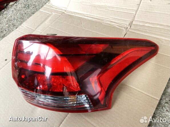 Mitsubishi Outlander 3 фонарь задний правый