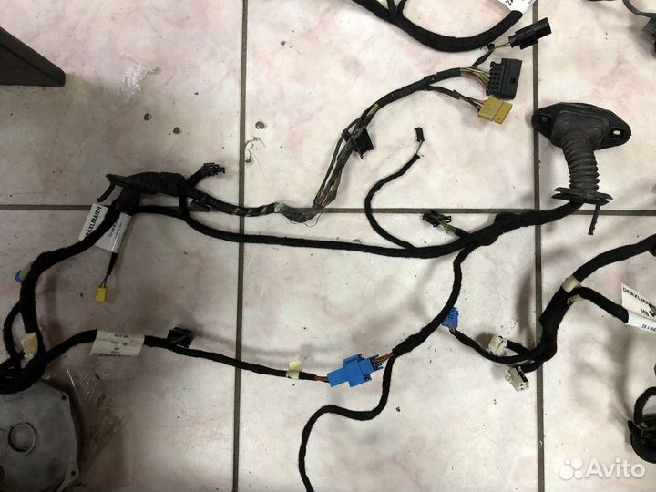 Проводка двери Mercedes S221 W221