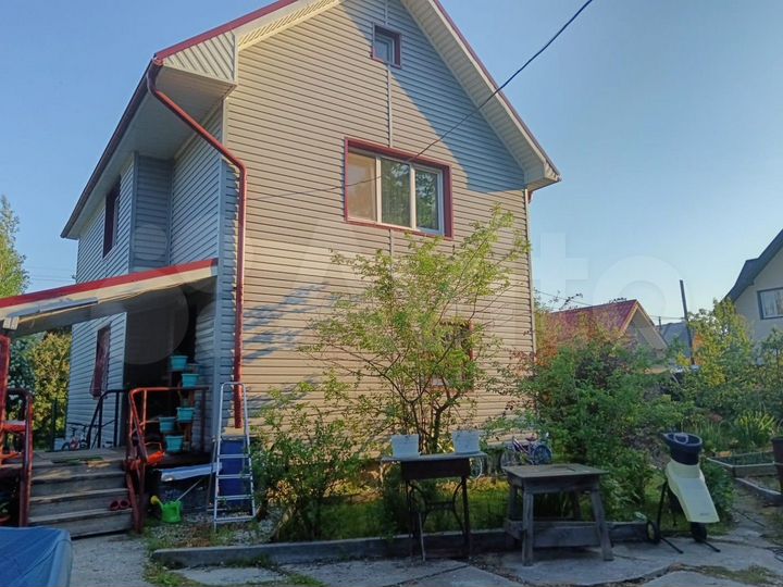 Дом 96,6 м² на участке 7,5 сот.