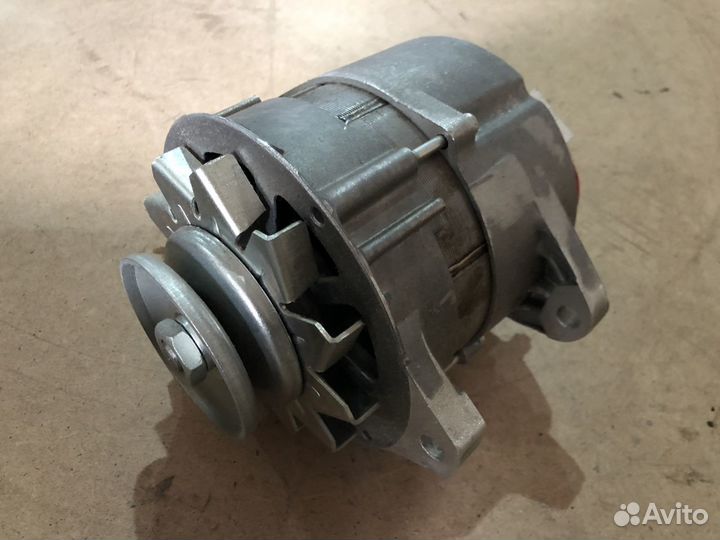 Генератор УАЗ дв.умз-4178, 4218 14В 65А 161.3771