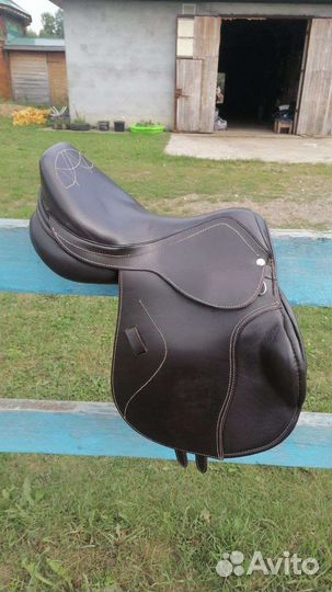 Седло для лошади конкурное