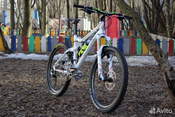 Горный велосипед (двухподвес), Kona tanuki supreme