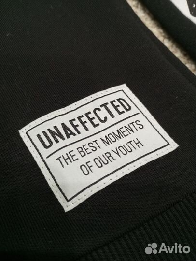 Свитшот Unaffected