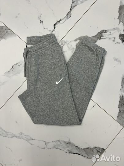 Спортивные штаны Nike S оригинал