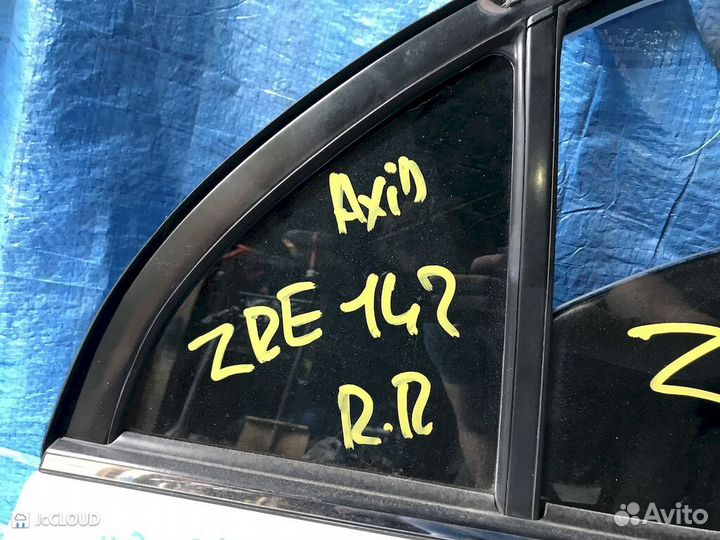 Стекло двери на toyota corolla axio ZRE142 2zrfe
