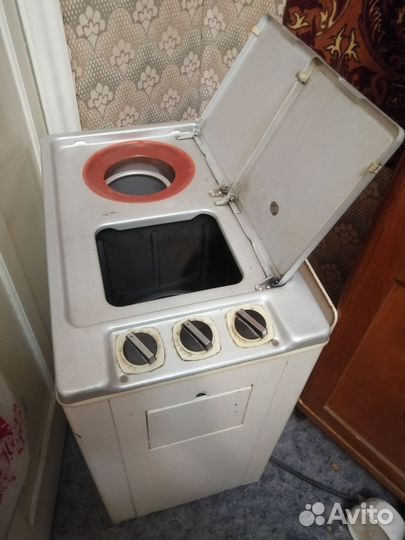 Стиральная машина с вертикальной загрузкой