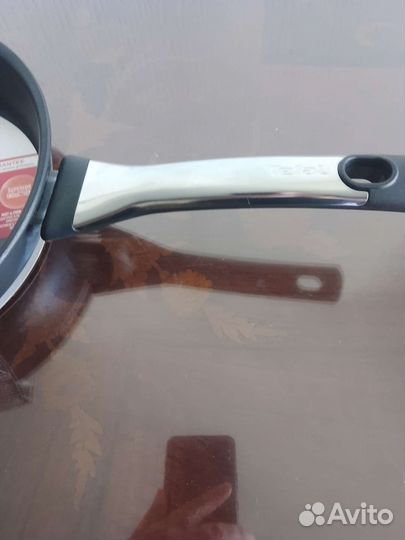 Сковорода tefal новая 24см