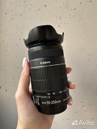 Объектив Canon EF-S 55-250mm f/4-5.6 IS II