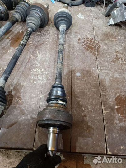 Привод шруз задний vito viano 639