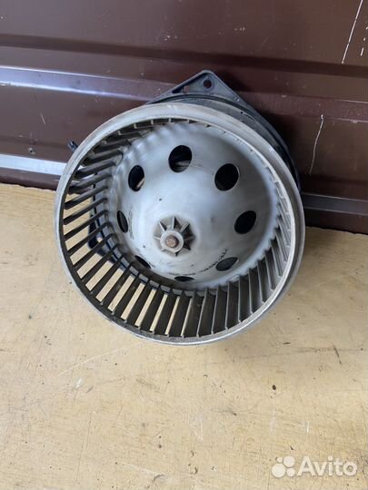 Моторчик печки на infiniti fx35 s50