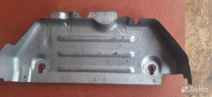 Тепловой экран Vito v280