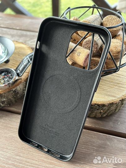 Чехол iPhone 14 Pro Max черный Кожа