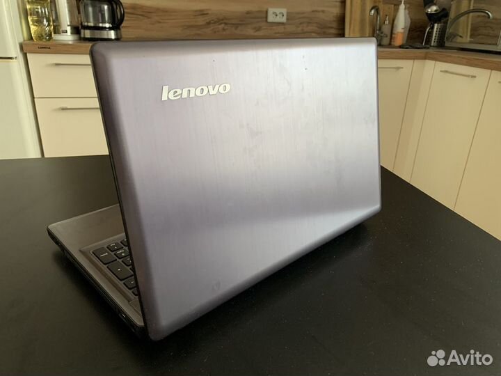 Ноутбук Lenovo z585