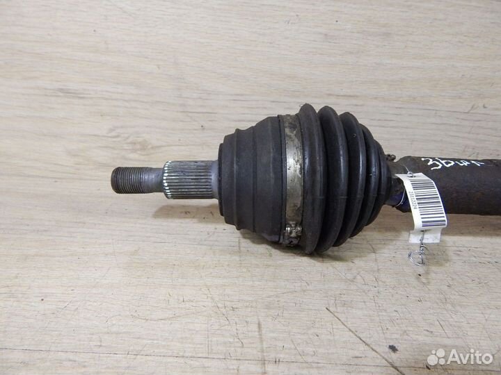 Привод правый Vw Golf 4 / Skoda Octavia 1U