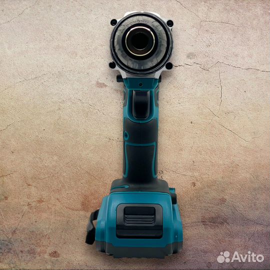 Дрель-шуруповерт Makita 24В (с набором)