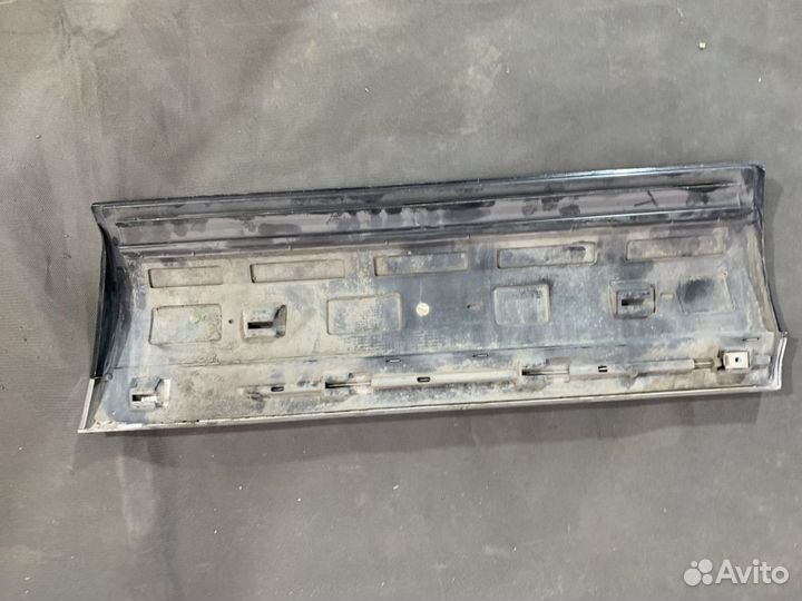 Молдинг двери Volkswagen Touareg 2010-2014