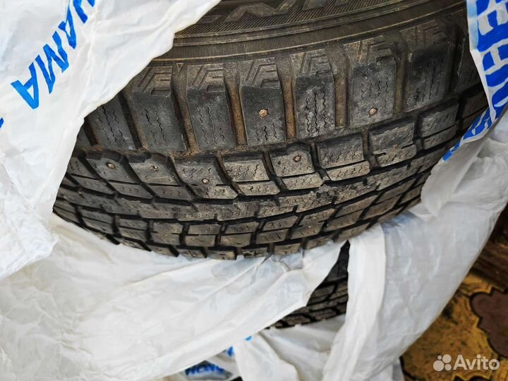 Dunlop SP Winter Ice 01 265/60 R18