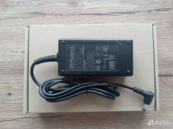 Блок питания Boss AD-5 (адаптер PSB-1u PSB-230eu)