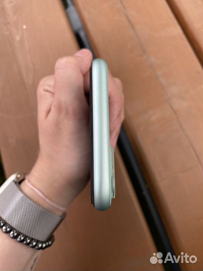 iPhone 11 128gb (зеленый green)