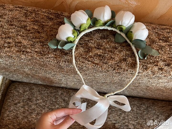 Ободок ручной работы из пионов
