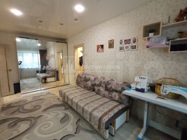 2-к. квартира, 42 м², 1/4 эт.