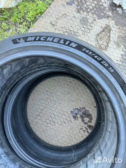 Michelin Pilot Sport 5 245/40 R19