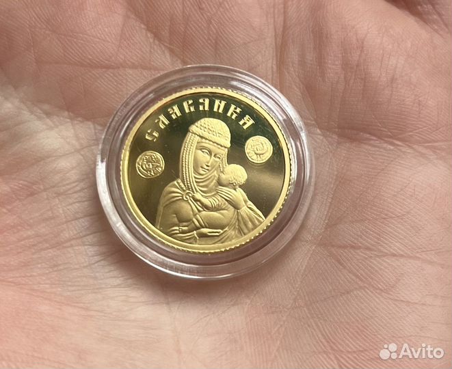 Золотая монета Славянка