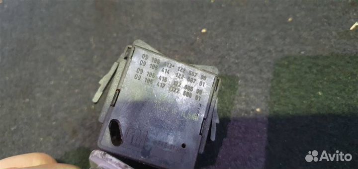 Переключатель поворотов подрулевой Opel Meriva A