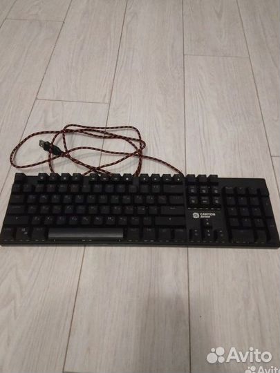 Игровая механическая клавиатура