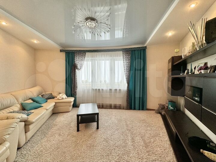 2-к. квартира, 74 м², 3/6 эт.