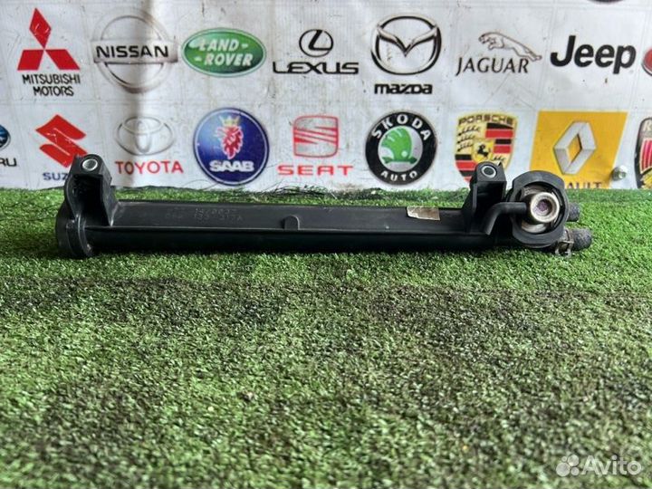 Топливная рампа Volkswagen Golf MK 4 AKL 2005