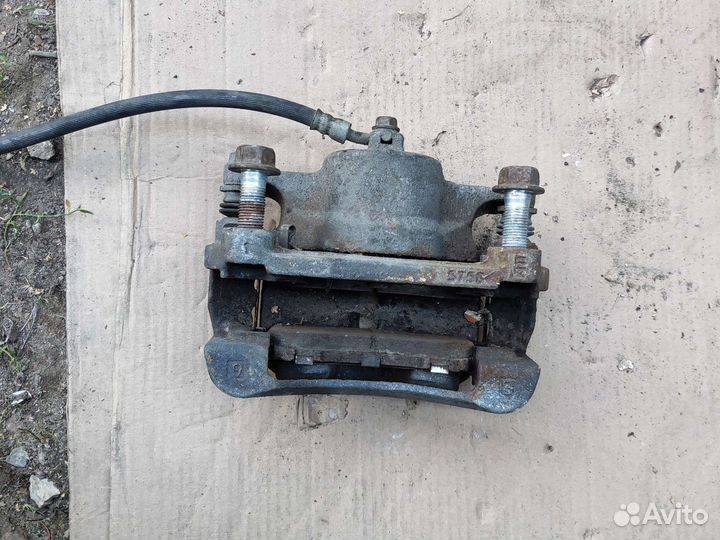 Супорт тормазной на Volkswagen B3