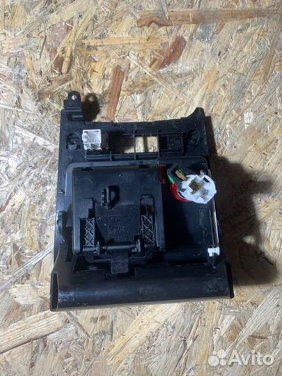 Пепельница Volkswagen Golf 1K BSE 2008