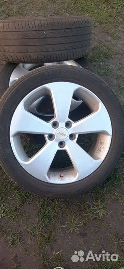 Колёса в заборе Chevrolet Cruze